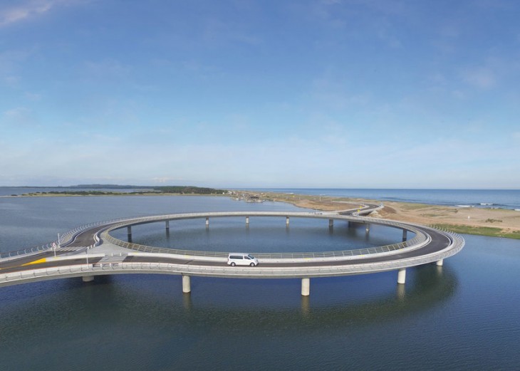 Архитектор Рафаэль Виньоли завершил работу над круговым мостом