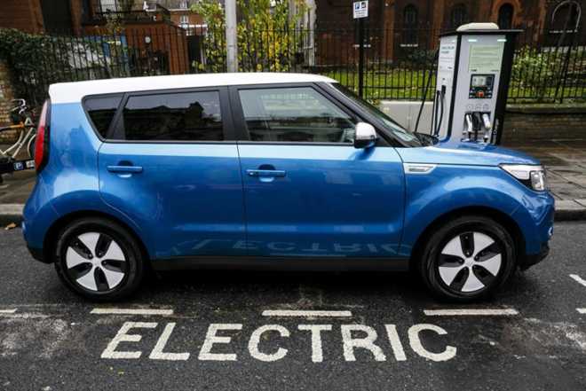 Nissan: “К 2020 году в Великобритании зарядных станций будет больше, чем заправочных”