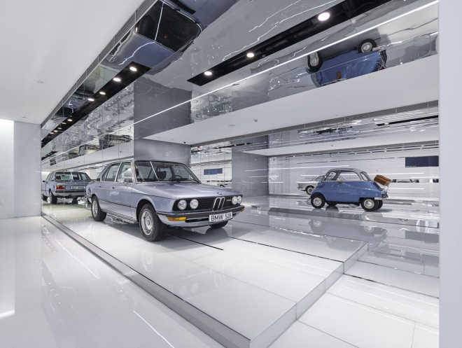 Музей ретро-автомобилей BMW / Crossboundaries