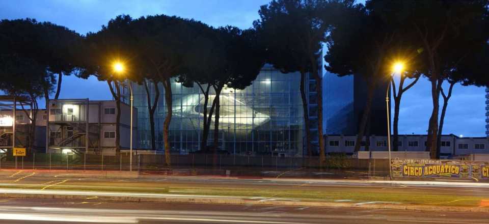 Studio Fuksas завершила строительство огромного конгресс-центра в Риме