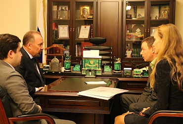 Михаил Мень провел встречу с президентом ГК «ПИК»