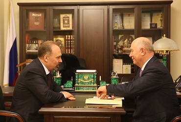 Глава Минстроя России Михаил Мень провел ряд встреч с губернаторами 