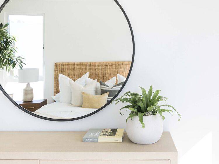 Semi circular Mirror for Bedroom. Для чего используют зеркала.